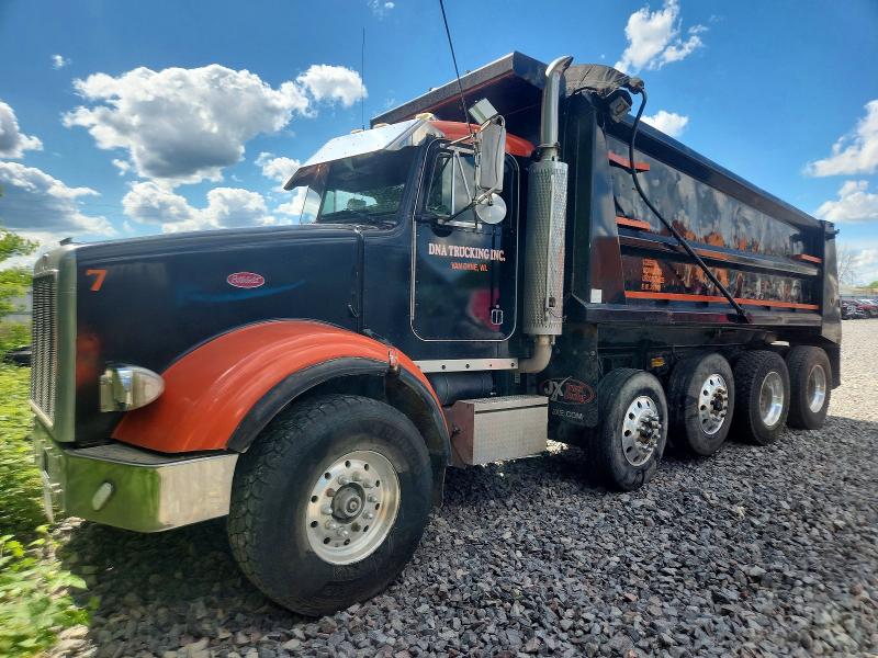 2004 Peterbilt 378 VIN 1NPFLUTX04D812603 COPART salvage auction — ROLLOVER, WI - CERTIFICATE OF TITLE, sold $8,600 on 2026-07-21 (photo 2)