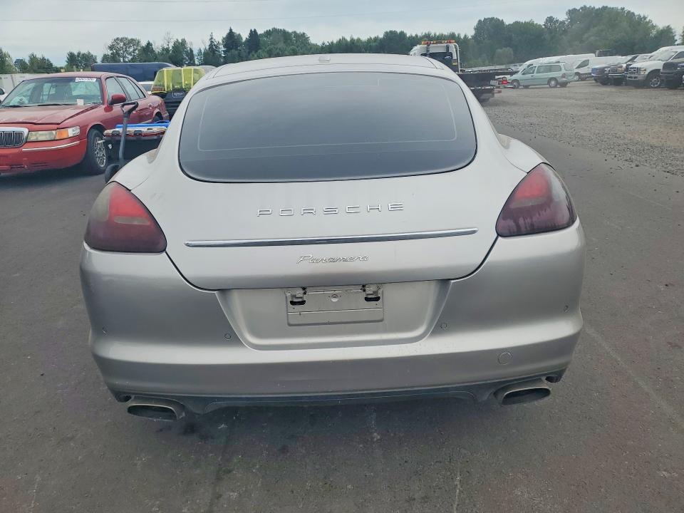 2011 Porsche Panamera VIN WP0AA2A75BL011151 COPART salvage auction — MINOR DENT/SCRATCHES, Ca - Cert Of Title-Salvaged, sold $4,150 on 2026-07-29 (photo 6)