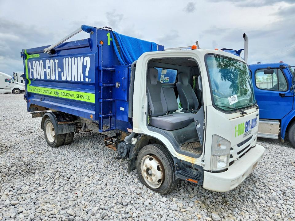 2017 Isuzu VIN 54DC4W1B5HS800244 COPART salvage auction — SIDE, Ne - Certificate Of Title (P), sold $725 on 2026-07-28 (photo 4)