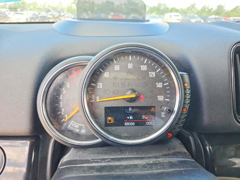 2017 Mini Cooper VIN WMZYT5C30H3D78779 COPART salvage auction — WATER/FLOOD, Tx - Salvage Title-Flood Damage, sold $7,500 on 2026-07-17 (photo 9)