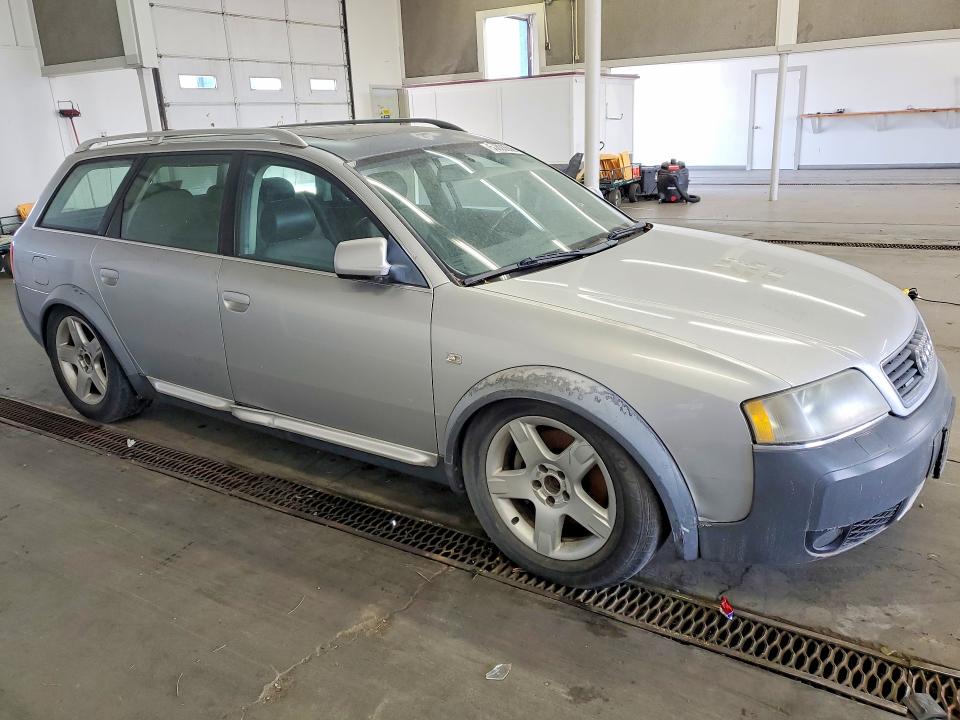 2004 Audi Allroad VIN WA1YD64B24N042226 COPART salvage auction — MINOR DENT/SCRATCHES, Wa - Vehicle Cert Of Ownership-Titl, sold $300 on 2026-07-31 (photo 4)