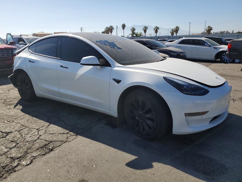 2022 Tesla VIN 5YJ3E1EB2NF236611 COPART salvage auction — REAR END, Ca - Dis/Dlr/Exp Only Clean Title, sold $4,050 on 2026-07-23 (photo 4)