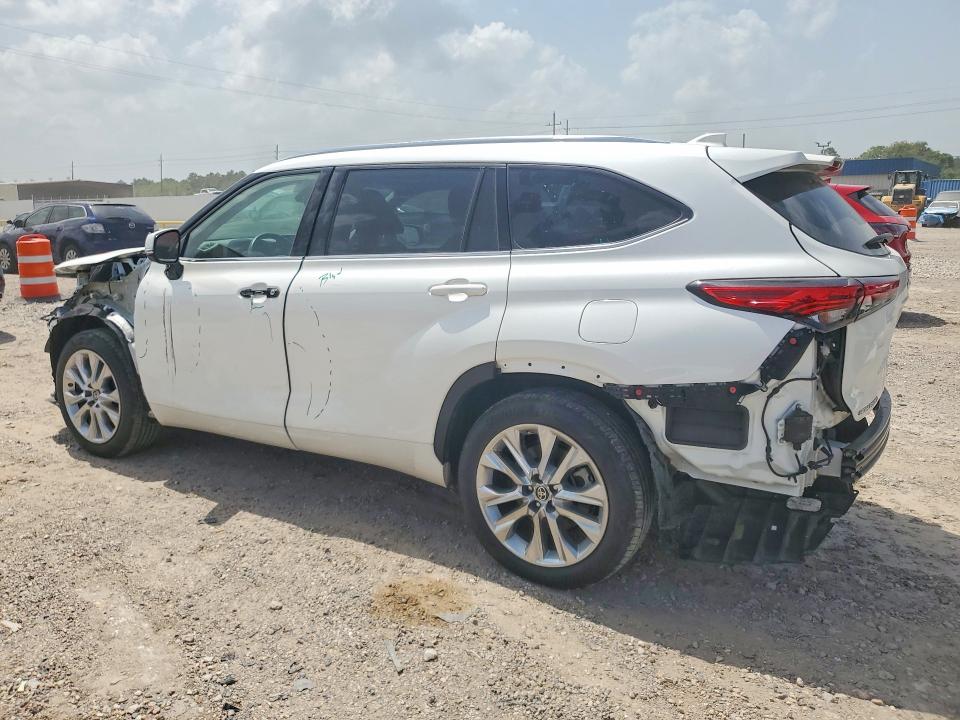 2020 Toyota Highlander VIN 5TDDZRBH1LS013811 COPART salvage auction — REAR END, Tx - Salvage Vehicle Title, sold $13,300 on 2026-07-23 (photo 2)