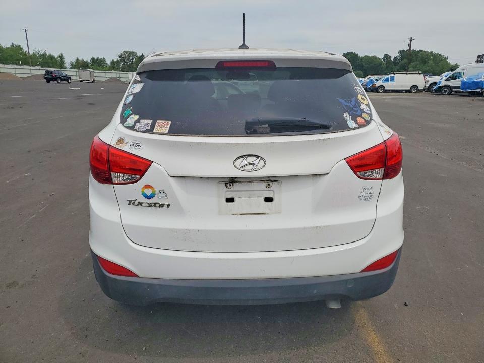 2015 Hyundai VIN KM8JT3AF9FU022611 COPART salvage auction — MINOR DENT/SCRATCHES, Wa - Non Public Clean Title, sold $1,450 on 2026-07-18 (photo 6)