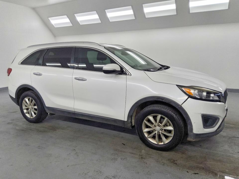 2016 Kia Sorento VIN 5XYPG4A33GG185224 COPART salvage auction — FRONT END, Ca - Certificate Of Title, sold $1,400 on 2026-07-02 (photo 4)