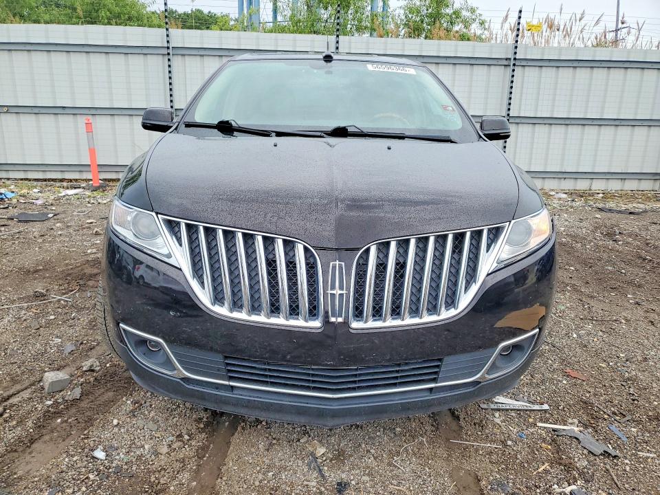 2013 Lincoln Mkx VIN 2LMDJ6JK4DBL33999 COPART salvage auction — FRONT END, Il - Salvage Certificate, sold $375 on 2026-07-22 (photo 5)