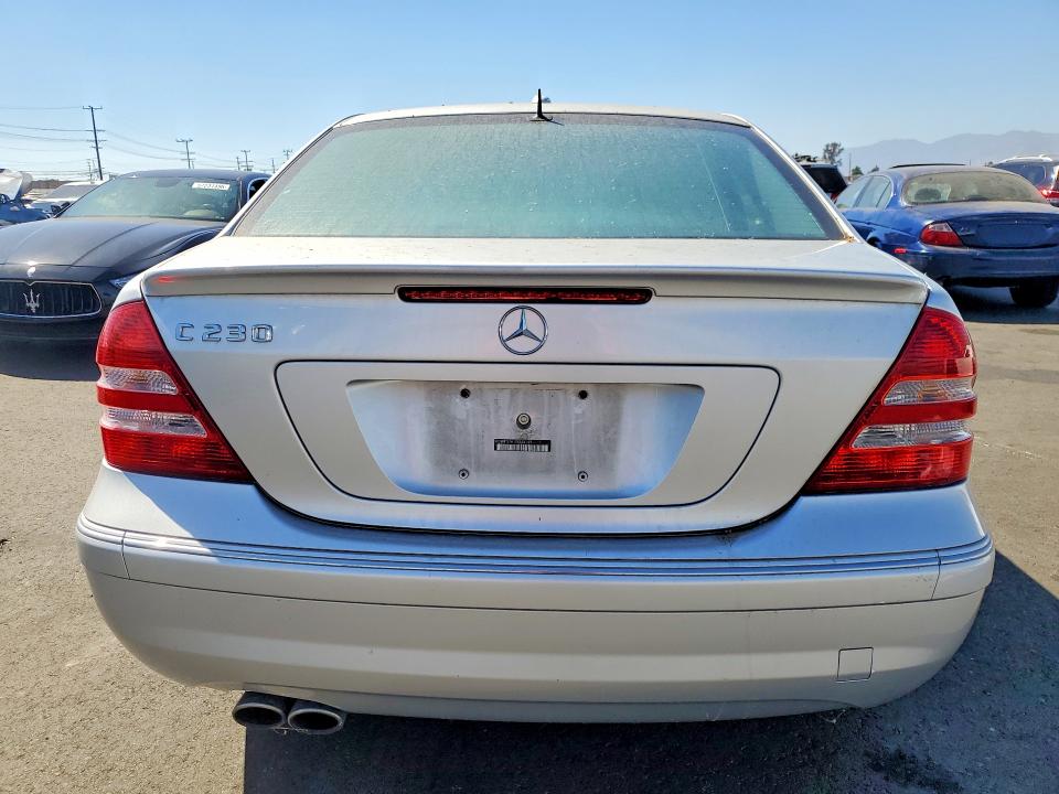2007 Mercedes-benz C class VIN WDBRF52H17F854149 COPART salvage auction — MECHANICAL, Ca - Dis/Dlr/Exp Only Clean Title, sold $375 on 2026-07-08 (photo 6)
