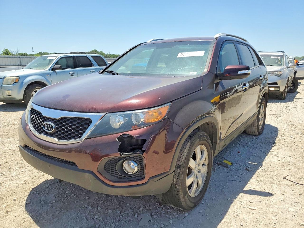 2012 Kia Sorento VIN 5XYKT3A63CG248598 COPART salvage auction — Front End, MO - DEALER ONLY CLEAN TITLE, sold $550 on 2026-07-09 (photo 2)