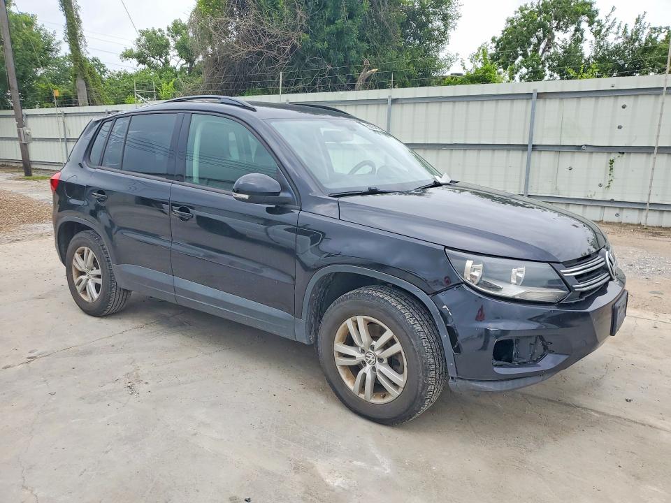 2016 Volkswagen VIN WVGAV7AX3GW542125 COPART salvage auction — ROOF, TX - SALVAGE VEHICLE TITLE, sold $40 on 2026-07-28 (photo 4)