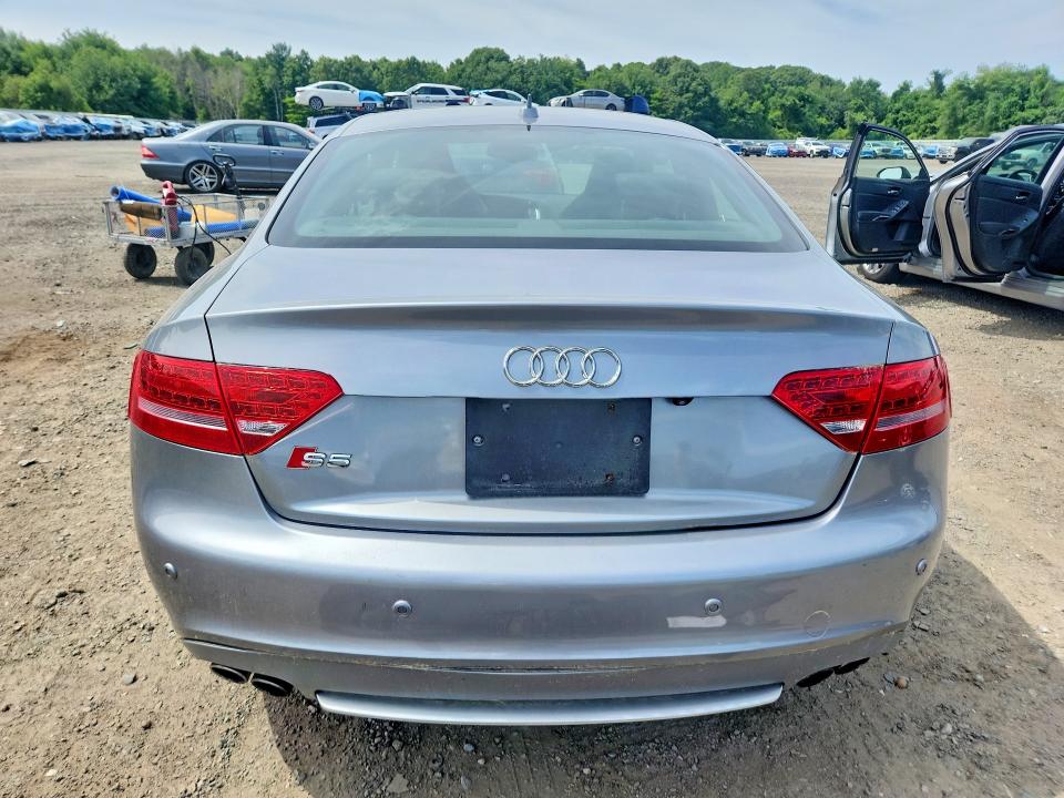 2010 Audi S5 VIN WAUVVAFR1AA007700 COPART salvage auction — ENGINE BURN, MA - CERT OF TITLE-RECONSTRCTD COLL, sold $1,050 on 2026-07-08 (photo 6)