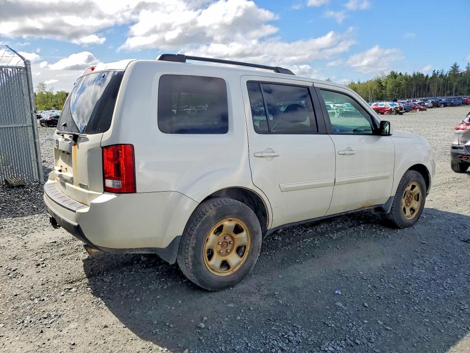 2011 Honda Pilot VIN 5FNYF4H45BB501065 COPART salvage auction — MINOR DENT/SCRATCHES, Ns - Cert Of Registration, sold $800 on 2026-07-03 (photo 3)