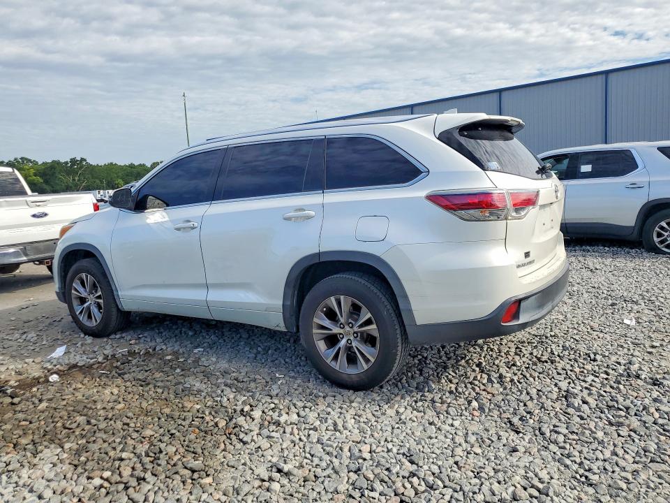 2015 Toyota Highlander VIN 5TDKKRFH2FS100854 COPART salvage auction — MINOR DENT/SCRATCHES, Fl - Certificate Of Title (P), sold $6,300 on 2026-07-27 (photo 2)