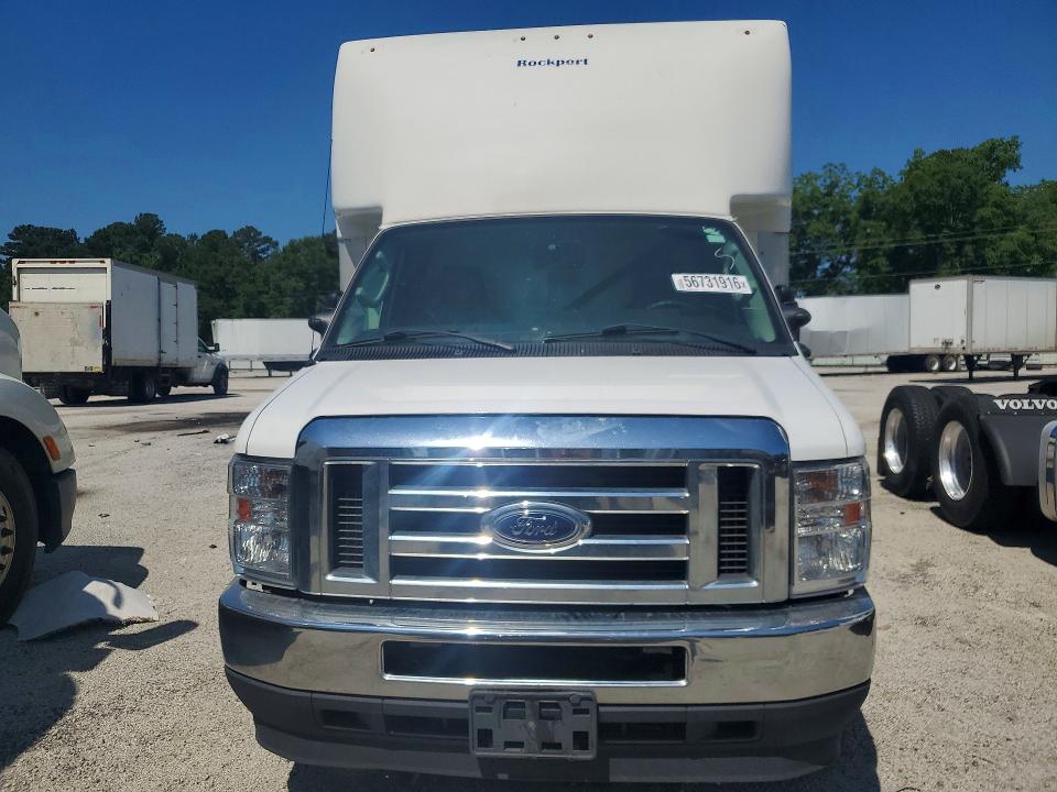 2022 Ford Econoline VIN 1FDXE4FN1NDC08183 COPART salvage auction — MINOR DENT/SCRATCHES, Sc - Certificate Of Title (P), sold $13,200 on 2026-07-29 (photo 5)