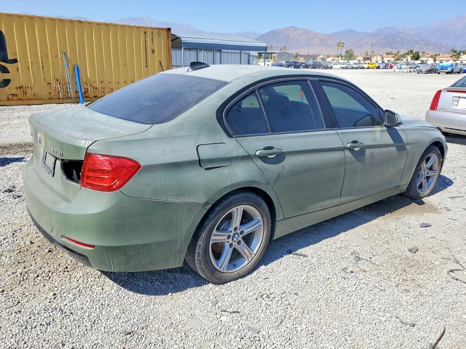 2013 BMW 3er VIN WBA3B5C53DF594658 COPART salvage auction — FRONT END, Ca - Dis/Dlr/Exp Only Lien Papers, sold $375 on 2026-07-08 (photo 3)