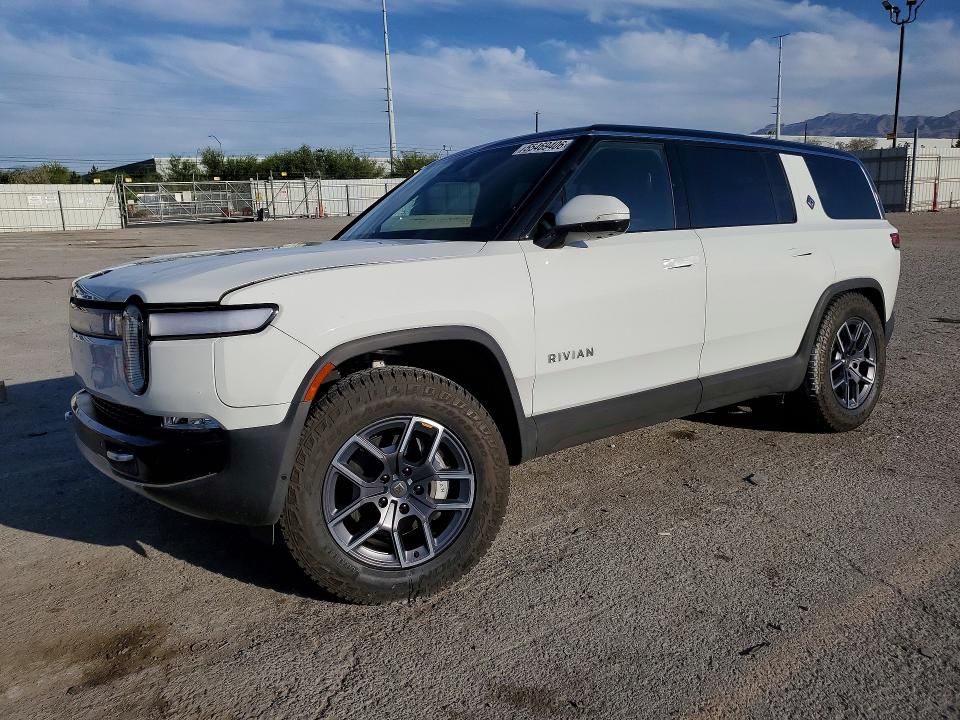 2024 Rivian R1s VIN 7PDSGBBA2RN039672 COPART salvage auction — REAR END, NV - SALVAGE TITLE, sold $13,300 on 2026-09-10 (photo 1)