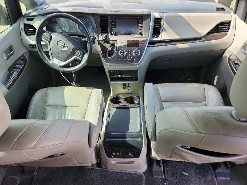 2020 Toyota Sienna VIN 5TDYZ3DC8LS027026 COPART salvage auction — WATER/FLOOD, Tx - Salvage Title-Flood Damage, sold $3,000 on 2026-07-09 (photo 8)