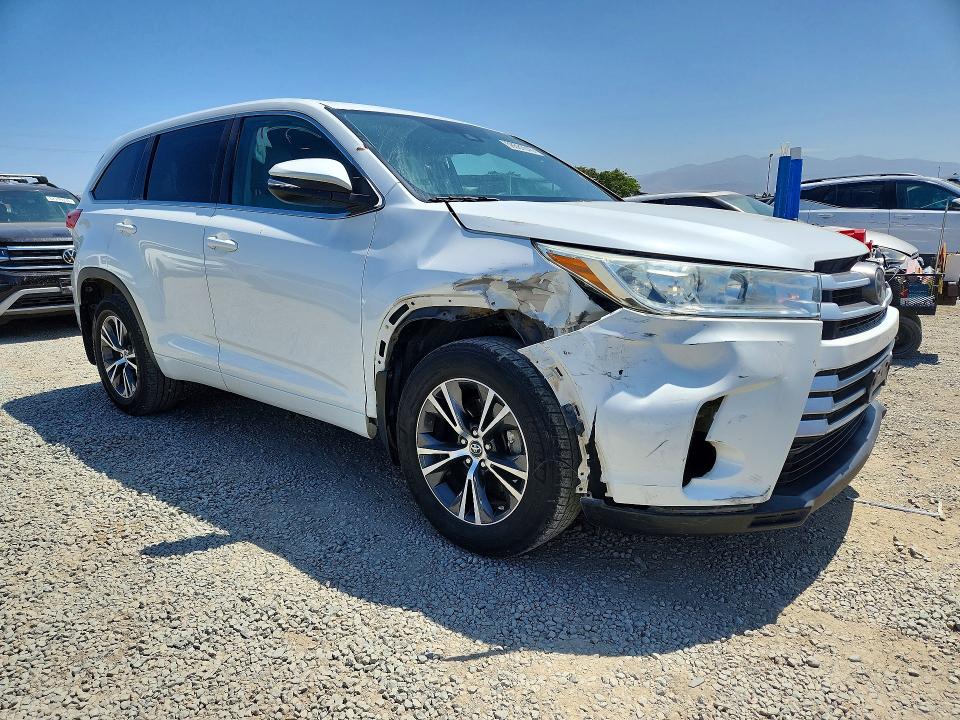 2018 Toyota Highlander VIN 5TDBZRFH1JS819503 COPART salvage auction — FRONT END, Ca - Salvage Certificate, sold $5,900 on 2026-07-14 (photo 4)