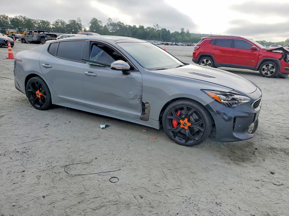 2019 Kia Stinger VIN KNAE45LC9K6061454 COPART salvage auction — SIDE, Sc - Certificate Of Title (P), sold $8,700 on 2026-07-29 (photo 4)