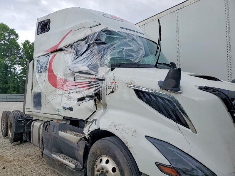 2025 Volvo VIN 4V4BC9EHXSN691504 COPART salvage auction — ROLLOVER, Fl - Certificate Of Title (P), sold $45,000 on 2026-07-28 (photo 9)