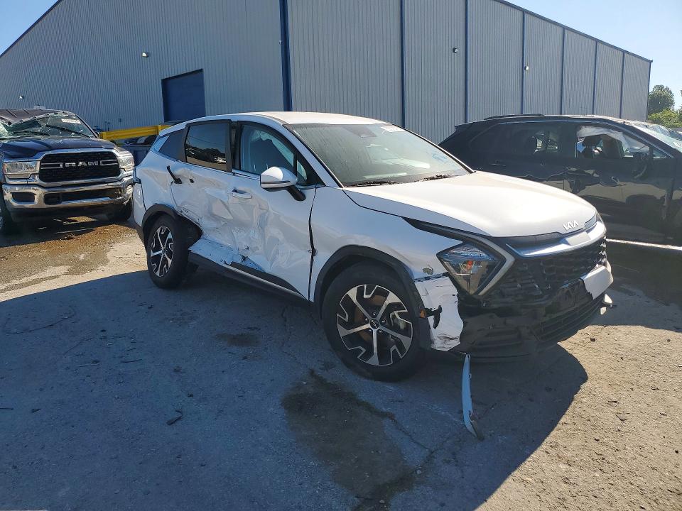 2023 Kia VIN 5XYK33AF0PG133656 COPART salvage auction — SIDE, KY - CERT OF TITLE-SALVAGE, sold $6,700 on 2026-07-08 (photo 4)