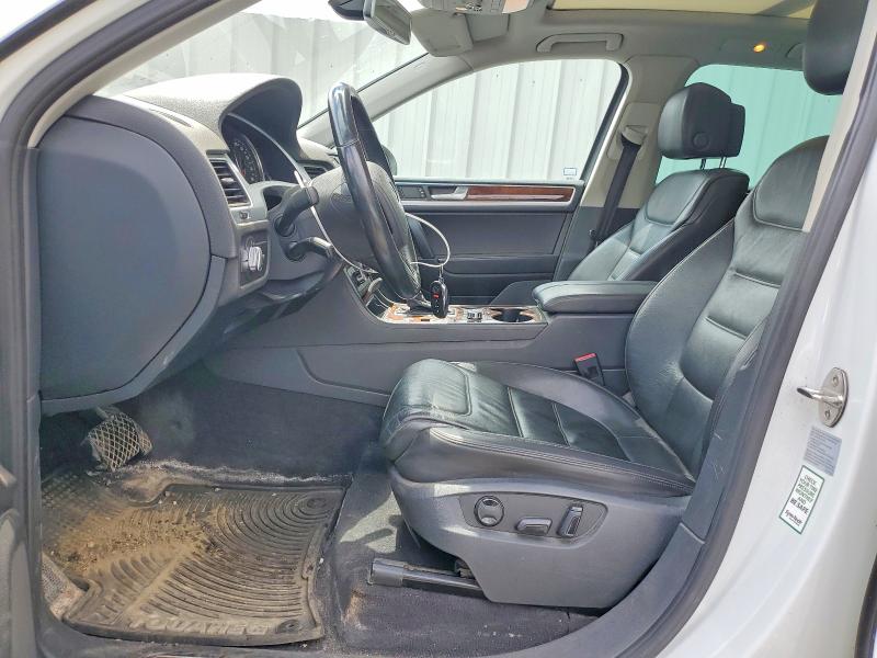 2014 Volkswagen Touareg VIN WVGEF9BP3ED006728 COPART salvage auction — FRONT END, On - Permit Salvage, sold $1,200 on 2026-07-14 (photo 7)