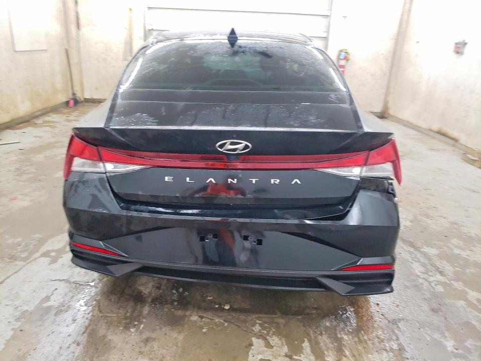 2023 Hyundai VIN KMHLS4AG3PU615375 COPART salvage auction — ROLLOVER, Tn - Salvage Certificate, sold $1,700 on 2026-07-24 (photo 6)