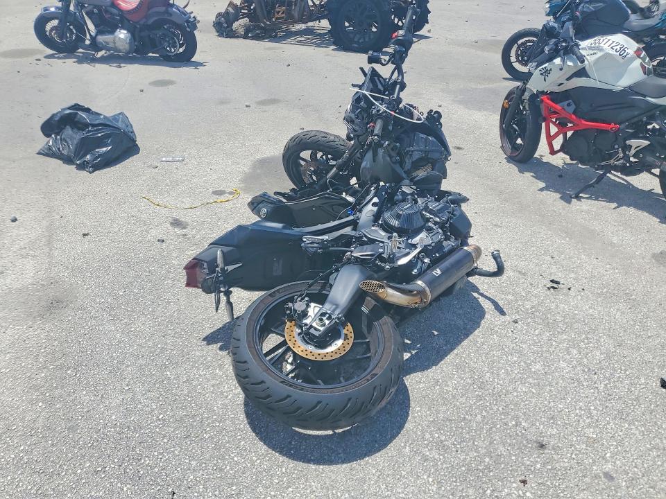 2025 Yamaha Mt09 VIN JYARN94E3SA002241 COPART salvage auction — ALL OVER, Fl - Certificate Of Destruction, sold $1,100 on 2026-07-14 (photo 4)