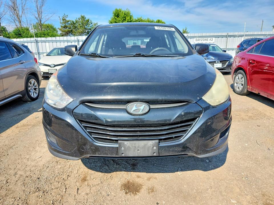 2011 Hyundai Tucson VIN KM8JT3ACXBU299638 COPART salvage auction — SIDE, ON - PERMIT NO BRAND - UNFIT, sold $375 on 2026-07-21 (photo 5)