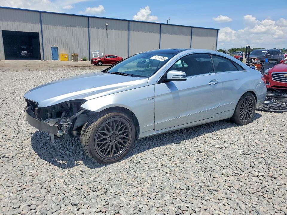 2014 Mercedes-benz E-klasse VIN WDDKJ5KB1EF284251 COPART salvage auction — FRONT END, FL - CERT OF TITLE SLVG REBUILDABLE, sold $1,200 on 2026-07-27 (photo 1)