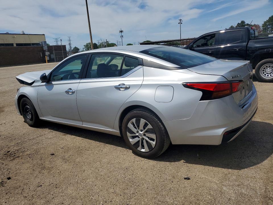 2024 Nissan Altima VIN 1N4BL4BVXRN363069 COPART salvage auction — FRONT END, Il - Salvage Certificate, sold $4,000 on 2026-07-20 (photo 2)
