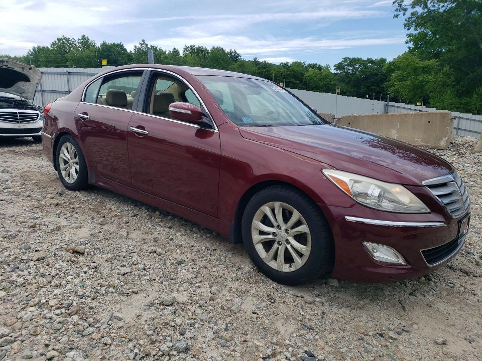 2012 Hyundai Genesis VIN KMHGC4DD7CU193153 COPART salvage auction — SIDE, MA - CERT OF TITLE-RECONSTRCTD COLL, sold $675 on 2026-07-15 (photo 4)