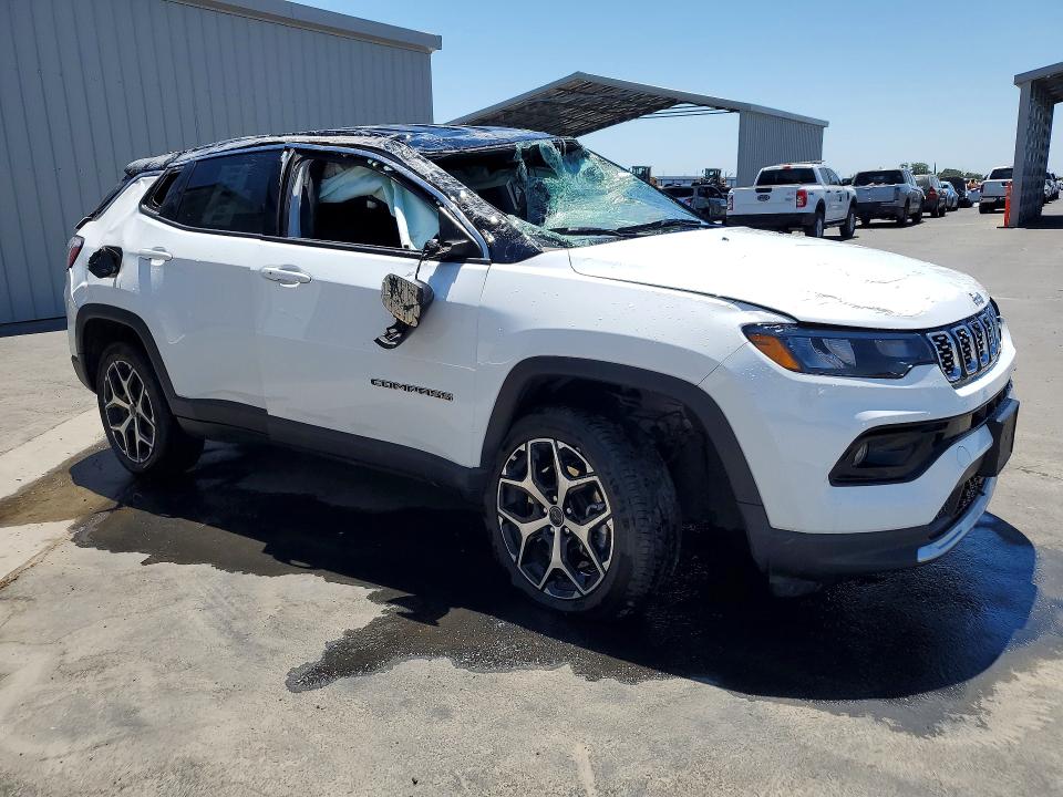 2025 Jeep Compass VIN 3C4NJDCN3ST619876 COPART salvage auction — ROLLOVER, Ca - Salvage Certificate, sold $2,000 on 2026-07-02 (photo 4)