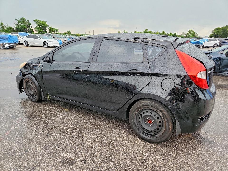 2013 Hyundai Accent VIN KMHCT5AE5DU104831 COPART salvage auction — ROOF, Fl - Cert Of Title Slvg Rebuildable, sold $450 on 2026-07-14 (photo 2)