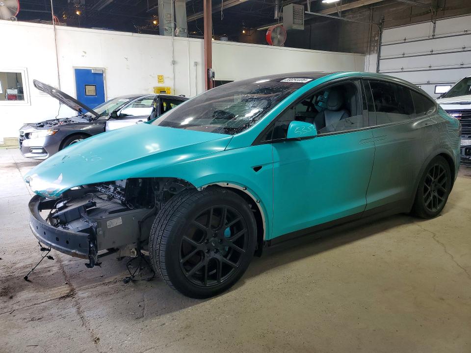 2018 Tesla Model x VIN 5YJXCAE22JF087151 — COPART salvage auction photo