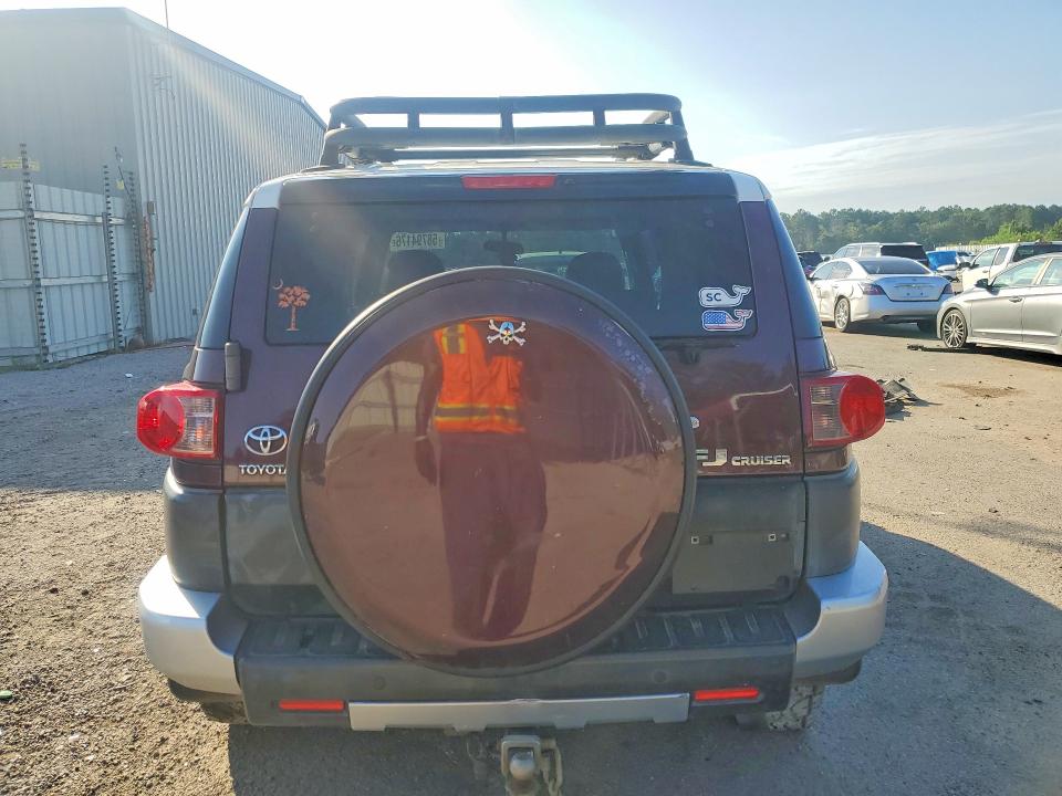 2007 Toyota Fj cruiser VIN JTEZU11F370016509 COPART salvage auction — FRONT END, Sc - Cert Of Title-Salvage, sold $200 on 2026-07-29 (photo 6)