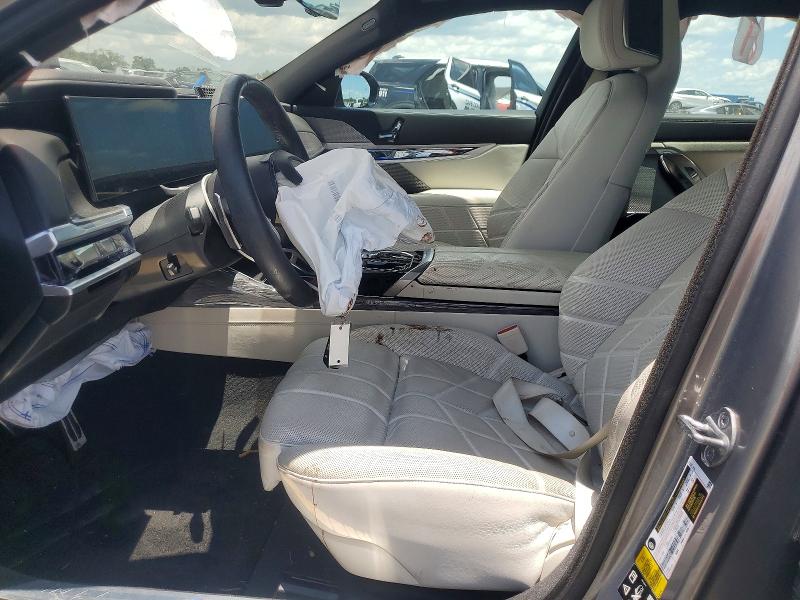 2023 BMW 7er VIN WBA33EJ02PCL76964 COPART salvage auction — FRONT END, Fl - Cert Of Title Slvg Rebuildable, sold $37,000 on 2026-07-07 (photo 7)