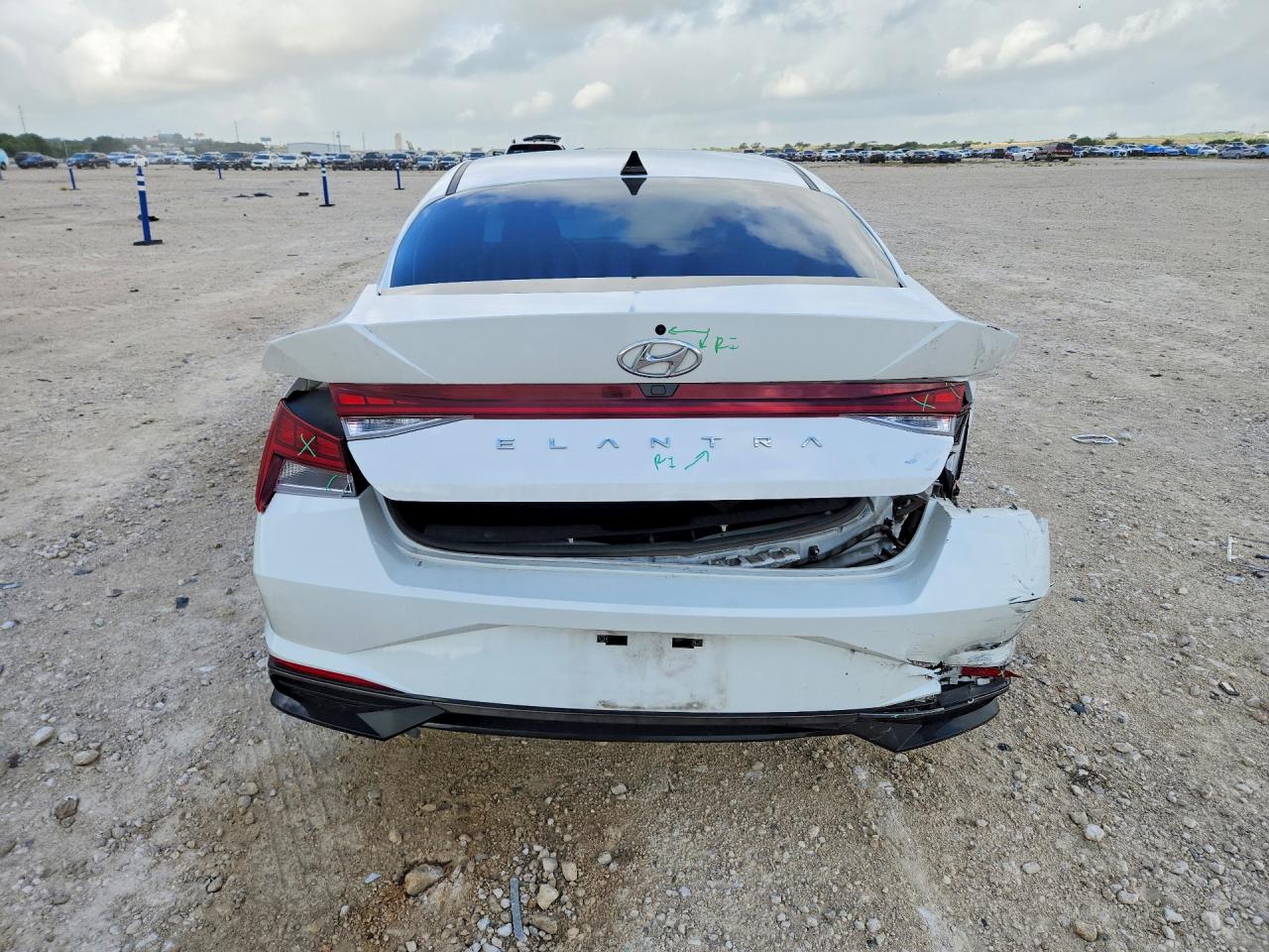 2022 Hyundai Elantra VIN 5NPLN4AG3NH081328 COPART salvage auction — Rear End, TX - SALVAGE VEHICLE TITLE, sold $5,600 on 2026-07-09 (photo 6)