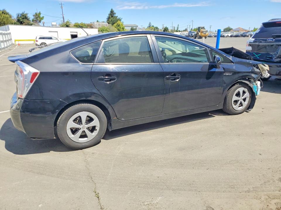 2014 Toyota Prius VIN JTDKN3DU5E0358078 COPART salvage auction — FRONT END, CA - SALVAGE CERTIFICATE, sold $1,150 on 2026-07-24 (photo 3)