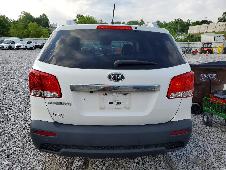 2011 Kia Sorento VIN 5XYKT4A26BG123984 COPART salvage auction — SIDE, Ky - Cert Of Title-Salvage, sold $275 on 2026-07-24 (photo 6)