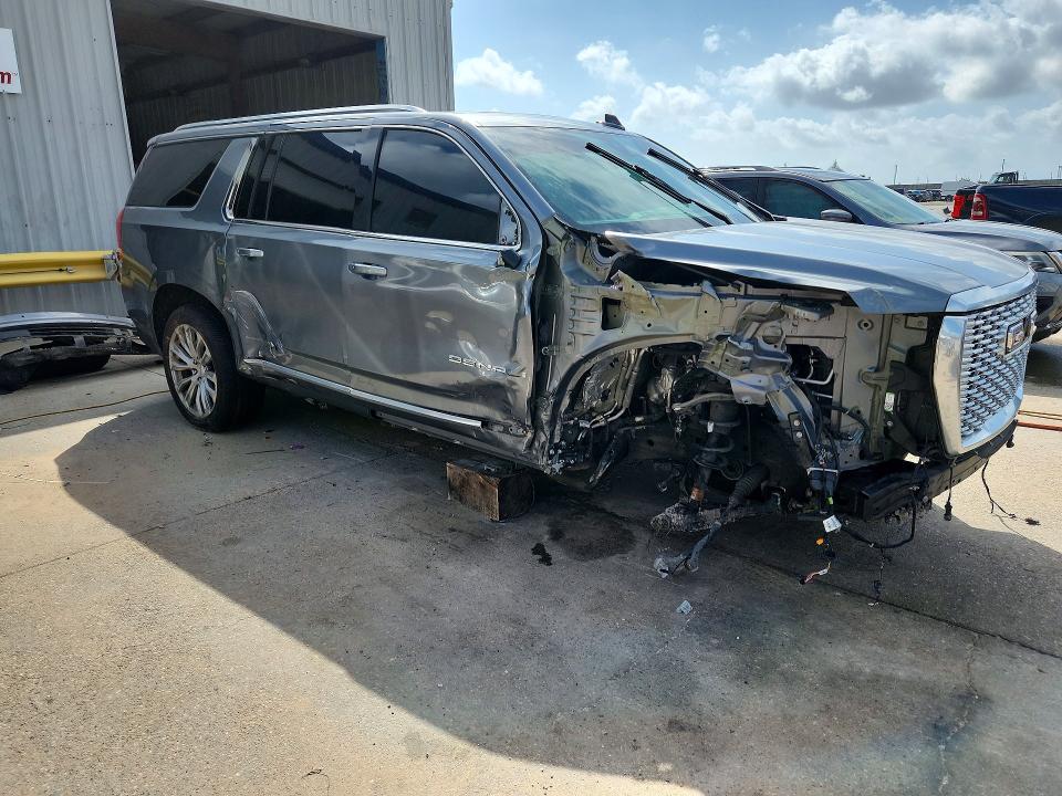 2022 Gmc Yukon VIN 1GKS2JKL6NR342219 COPART salvage auction — SIDE, Salvage Title, sold $10,500 on 2026-07-29 (photo 4)