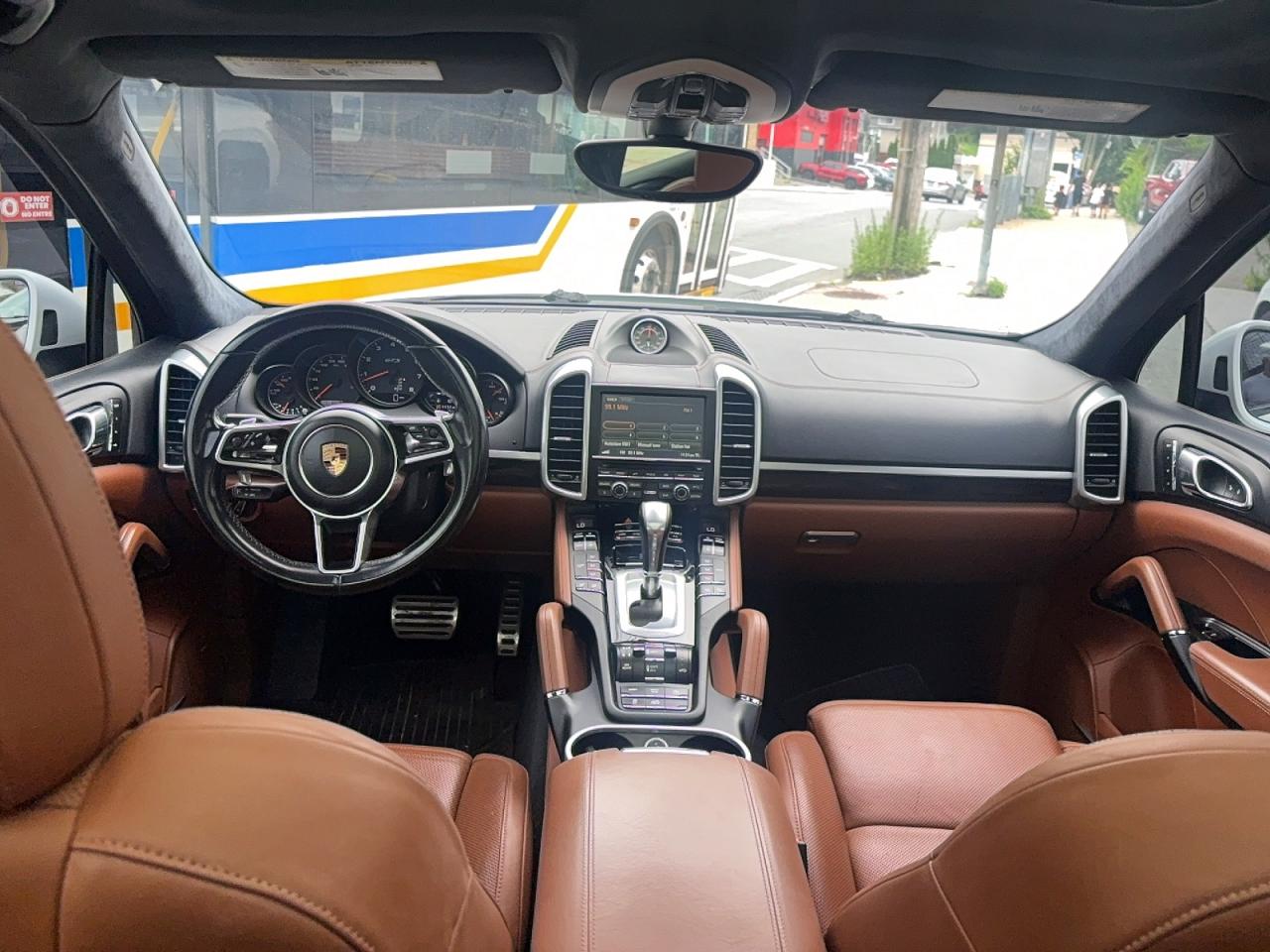 2016 Porsche Cayenne VIN WP1AD2A21GLA79142 COPART salvage auction — Normal Wear, NY - CERT OF TITLE-REBUILT SALVAGE (P), sold $1,500 on 2026-06-30 (photo 9)