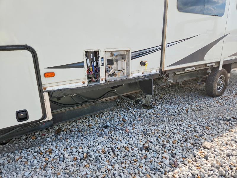 2021 Keystone rv . VIN 4YDF37025M4700894 COPART salvage auction — SIDE, OH - CERT OF TITLE-SALVAGE, sold $5,100 on 2026-07-31 (photo 9)