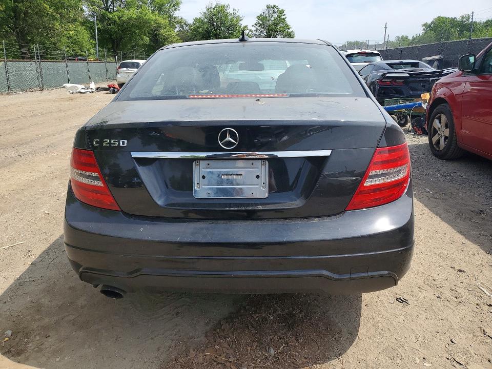 2012 Mercedes-benz C class VIN WDDGF4HBXCA622829 COPART salvage auction — MECHANICAL, MD - PARTS ONLY-NO TITLE LETTER, sold $100 on 2026-08-11 (photo 6)