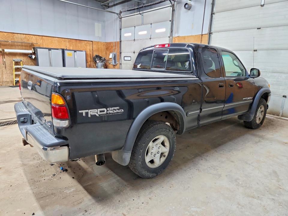 2002 Toyota Tundra VIN 5TBBT44132S289958 COPART salvage auction — MINOR DENT/SCRATCHES, Mi - Dealer Only Clean Title, sold $1,200 on 2026-07-15 (photo 3)