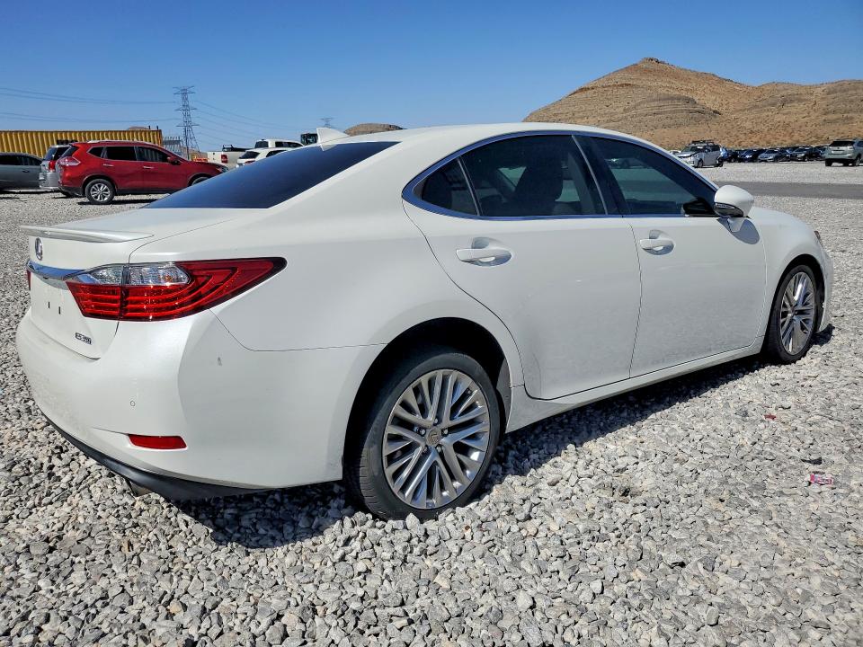 2015 Lexus ES VIN JTHBK1GG6F2202218 COPART salvage auction — UNDERCARRIAGE, Nv - Salvage Title, sold $5,200 on 2026-07-08 (photo 3)