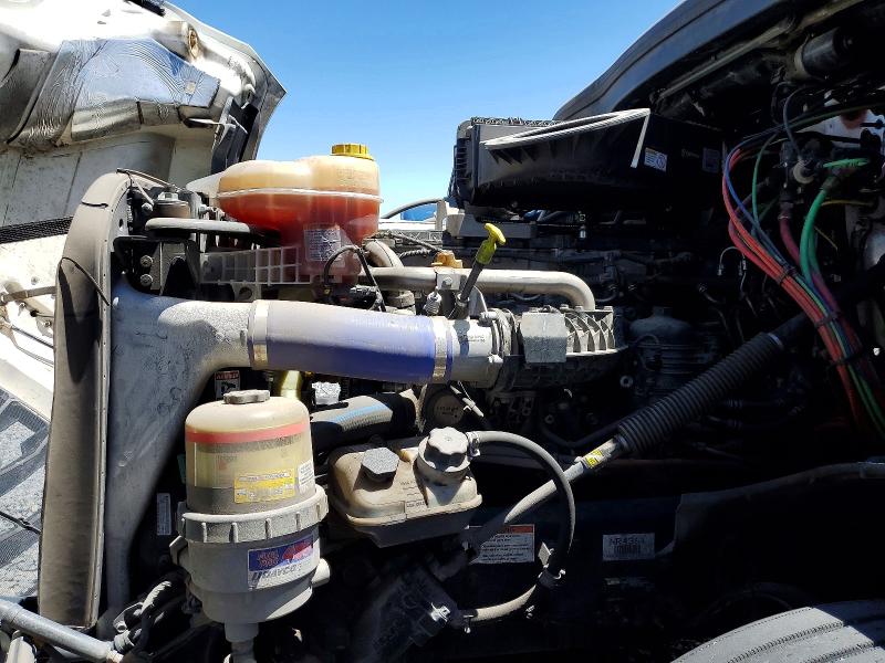 2022 Freightliner Cascadia 126 VIN 3AKJHLDV8NSNR4361 COPART salvage auction — FRONT END, AZ - CERT OF TITLE - SALVAGE, sold $13,900 on 2026-07-09 (photo 7)