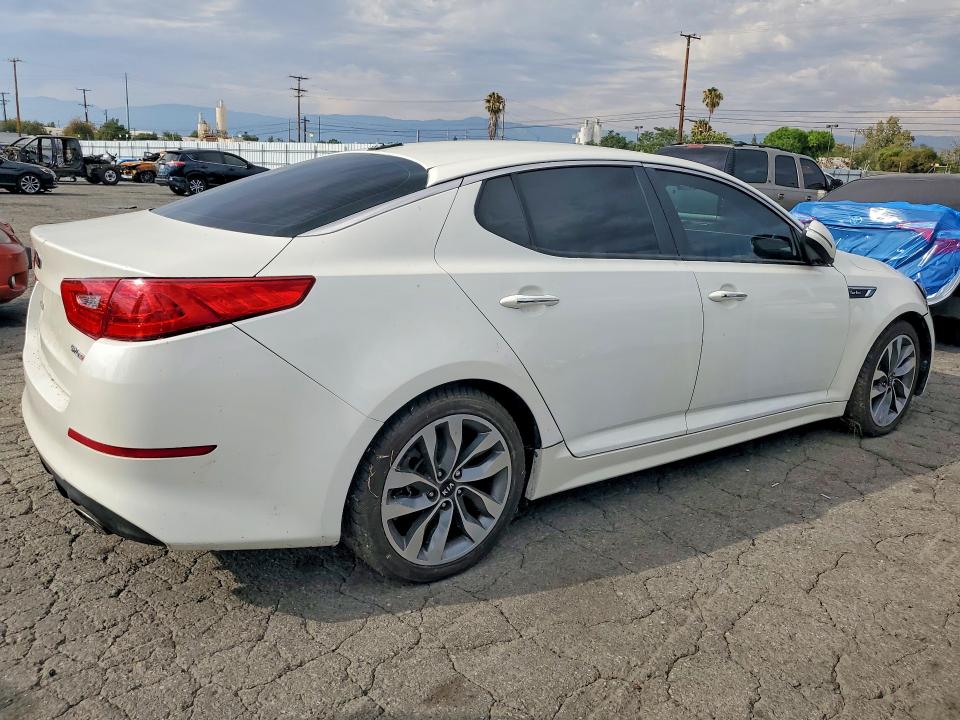 2015 Kia Optima VIN 5XXGR4A63FG402228 COPART salvage auction — FRONT END, Ca - Dis/Dlr/Exp Only Clean Title (P), sold $1,800 on 2026-07-09 (photo 3)