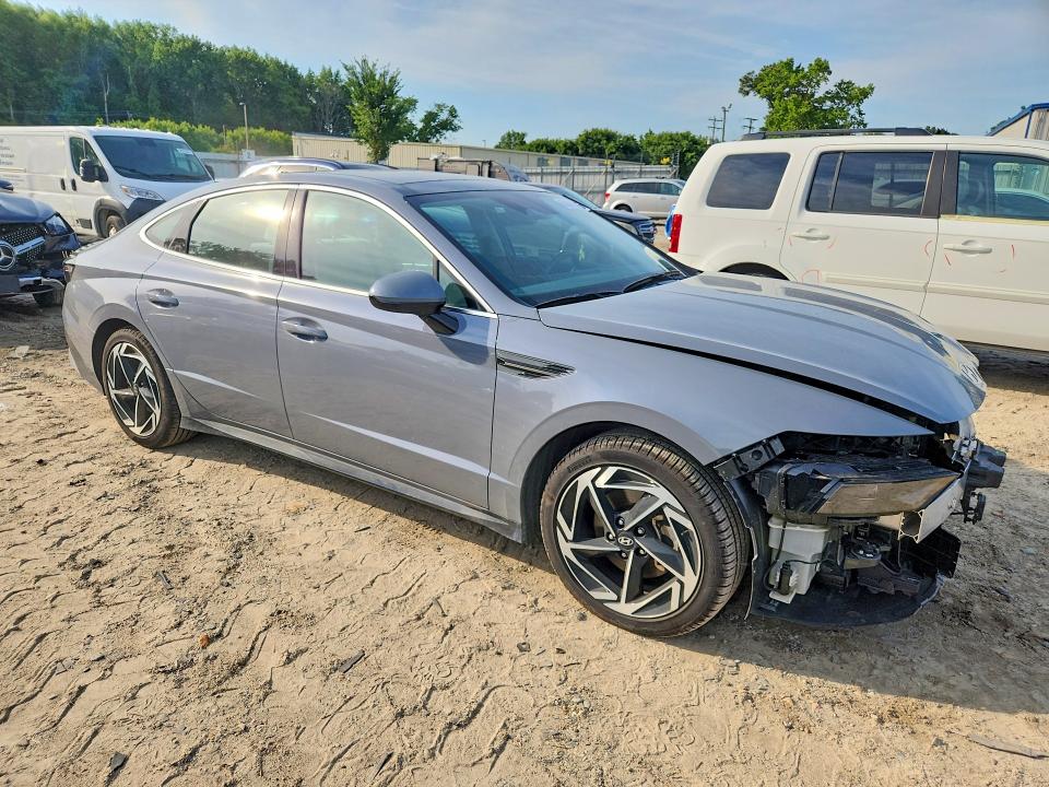 2025 Hyundai Sonata VIN KMHL14JA1SA518152 COPART salvage auction — FRONT END, Va - Cert Of Title - Salvage, sold $200 on 2026-07-28 (photo 4)
