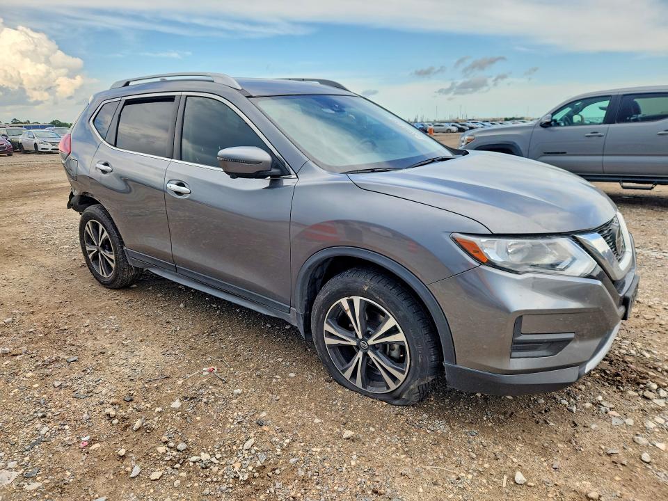 2019 Nissan Rogue VIN JN8AT2MT9KW503039 COPART salvage auction — REAR END, TX - SALVAGE VEHICLE TITLE (P), sold $4,000 on 2026-07-06 (photo 4)