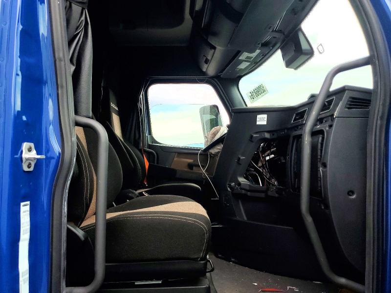 2024 Freightliner Cascadia 126 VIN 3AKJHHDR5RSVB0689 COPART salvage auction — FRONT END, AZ - CERT OF TITLE - SALVAGE, sold $35,250 on 2026-07-09 (photo 5)